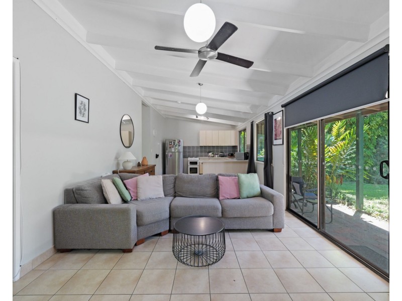 13 Gympie Street S, Landsborough QLD 4550