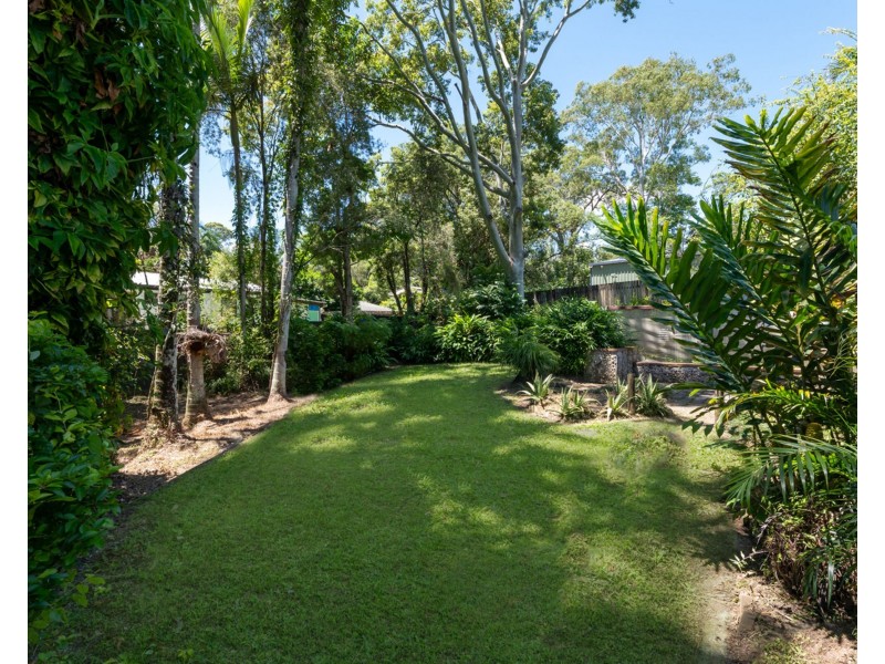 13 Gympie Street S, Landsborough QLD 4550