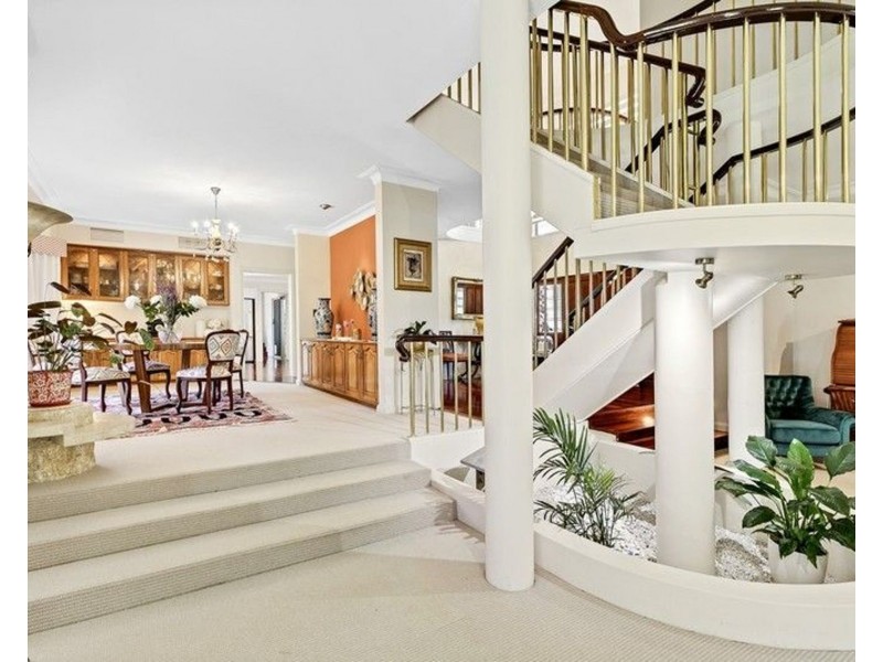 1 Glen Eden Court, Flaxton QLD 4560