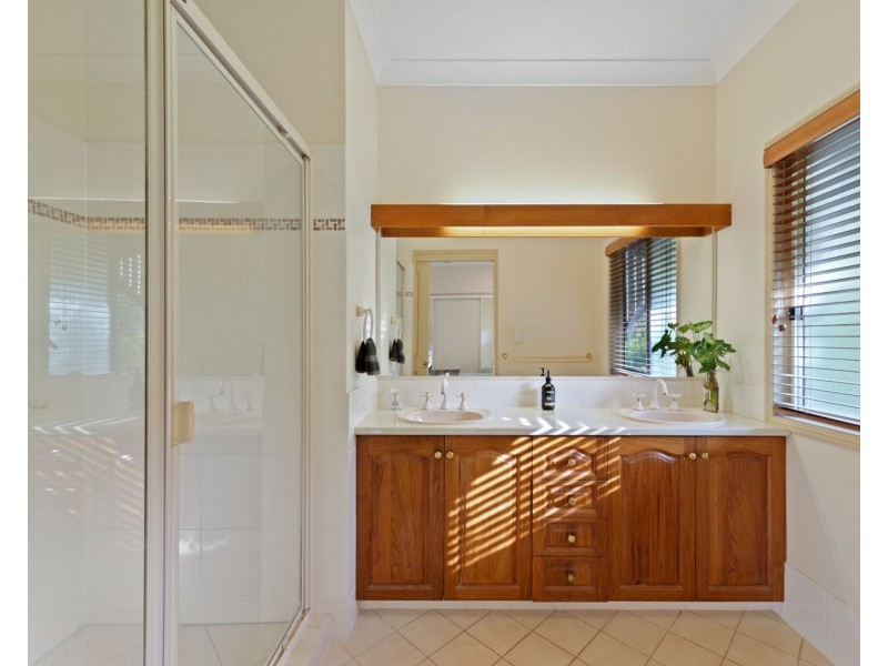 2 Mountridge Close, Kiels Mountain QLD 4559