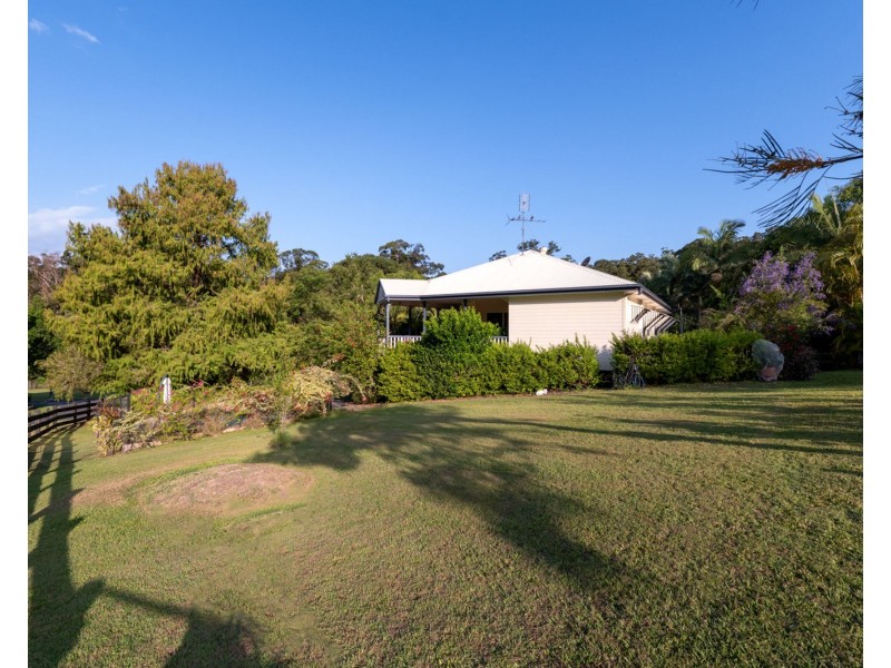 2 Mountridge Close, Kiels Mountain QLD 4559