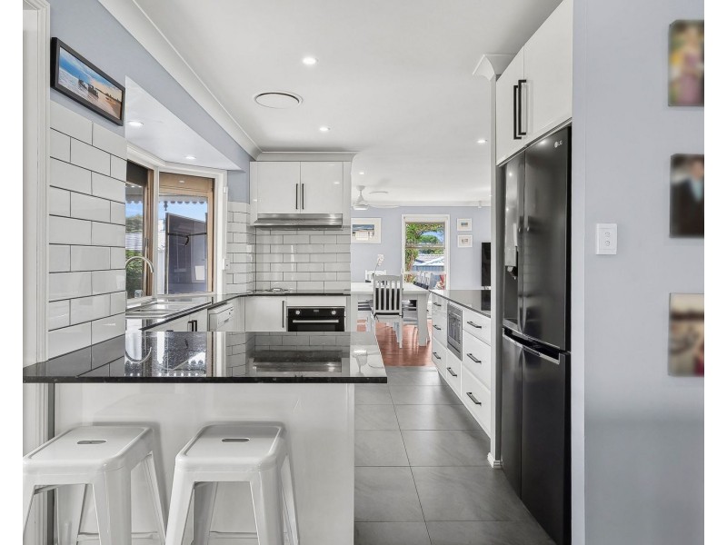 7 Ninderry Close, Battery Hill QLD 4551