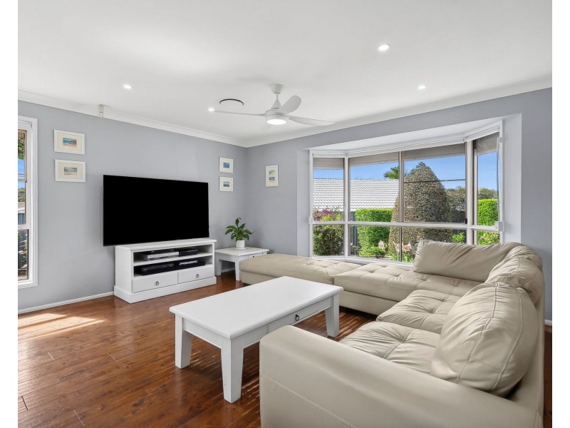 7 Ninderry Close, Battery Hill QLD 4551