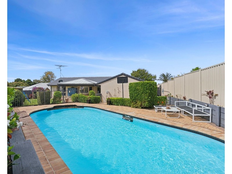7 Ninderry Close, Battery Hill QLD 4551