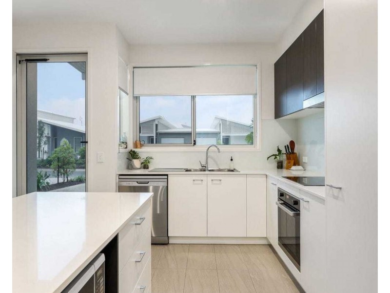424 Paradise Circuit, Maroochydore QLD 4558