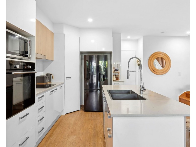 60/1a Regatta Boulevard, Wurtulla QLD 4575