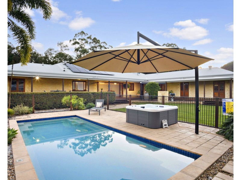 78 Allan Avenue, Glass House Mountains QLD 4518