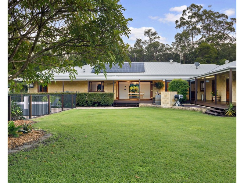 78 Allan Avenue, Glass House Mountains QLD 4518