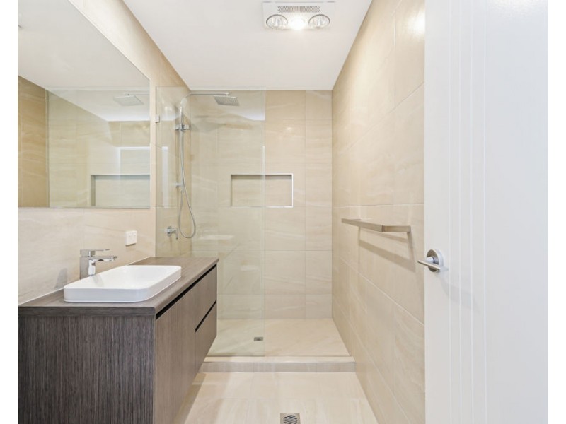 2/51 Oogar Street, Alexandra Headland QLD 4572