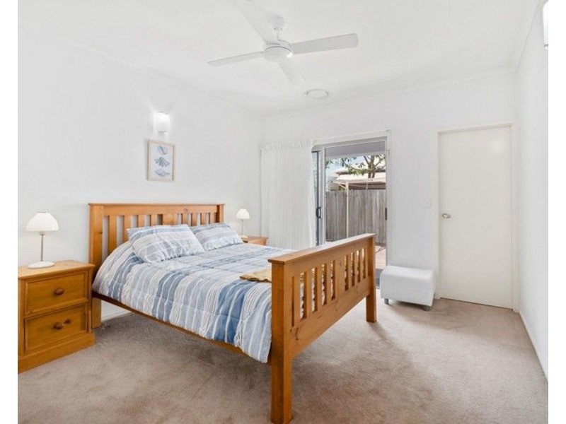 13 North Beach Place, Mudjimba QLD 4564