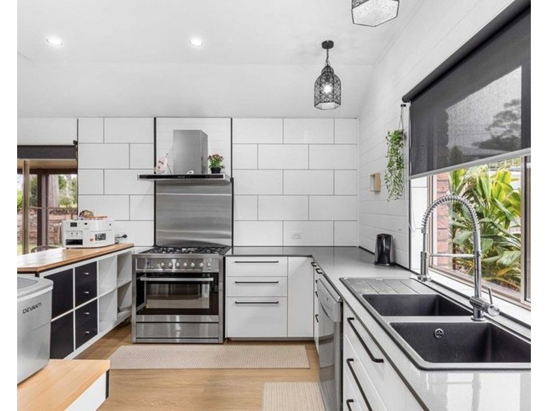 7A Karanne Drive, Mooloolah Valley QLD 4553