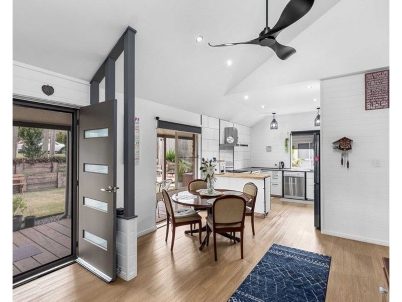 7A Karanne Drive, Mooloolah Valley QLD 4553