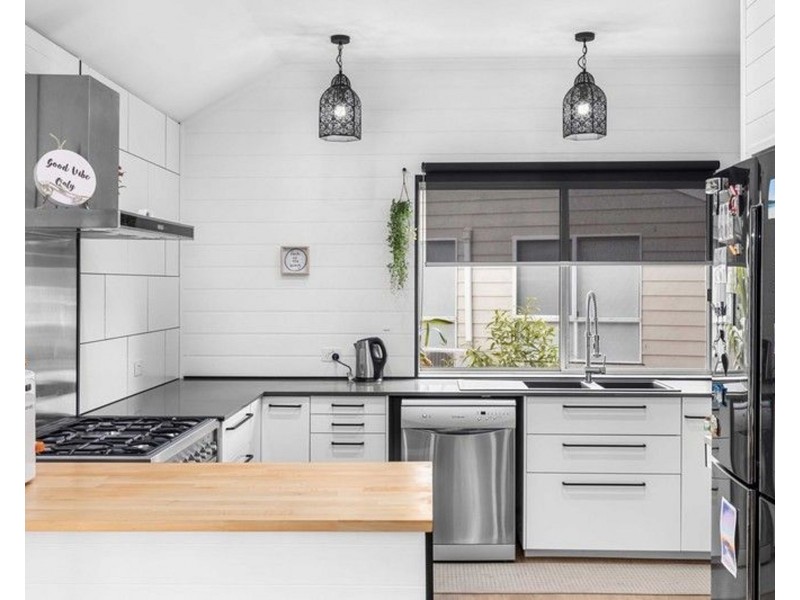 7A Karanne Drive, Mooloolah Valley QLD 4553