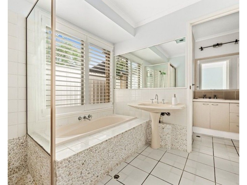 7 Alkira Street, Buddina QLD 4575