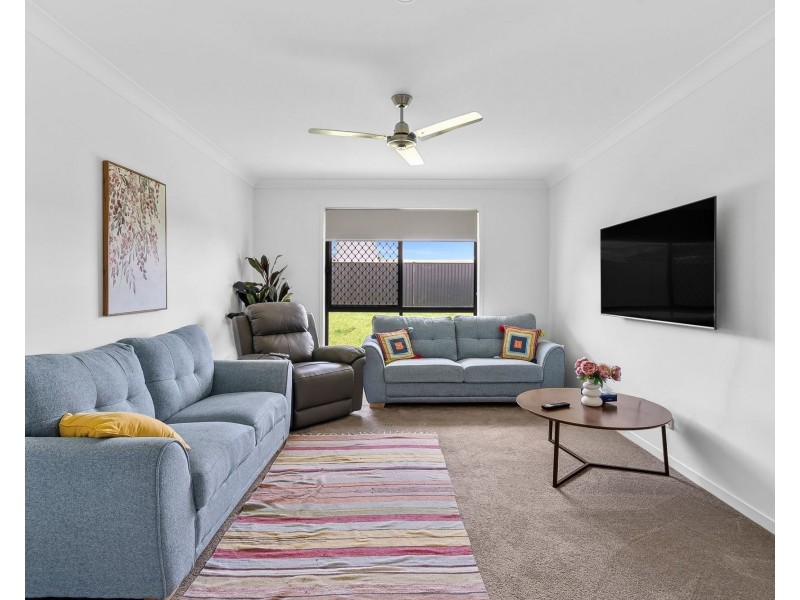 12 Balmoral Crescent, Southside QLD 4570