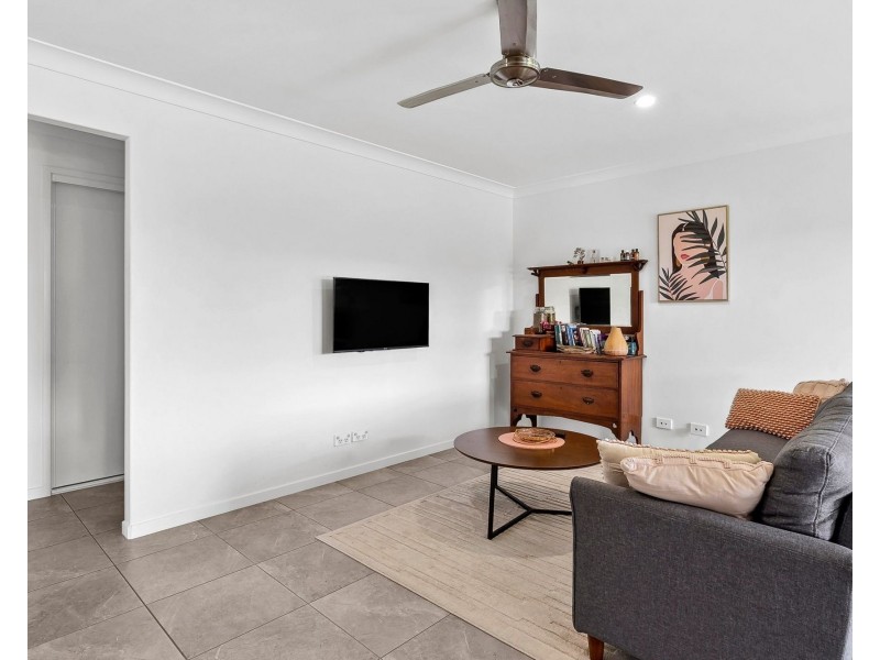 12 Balmoral Crescent, Southside QLD 4570