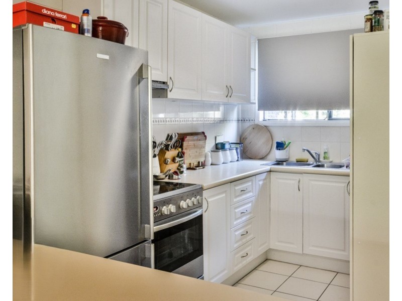 2/22 Goonawarra Drive, Mooloolaba QLD 4557