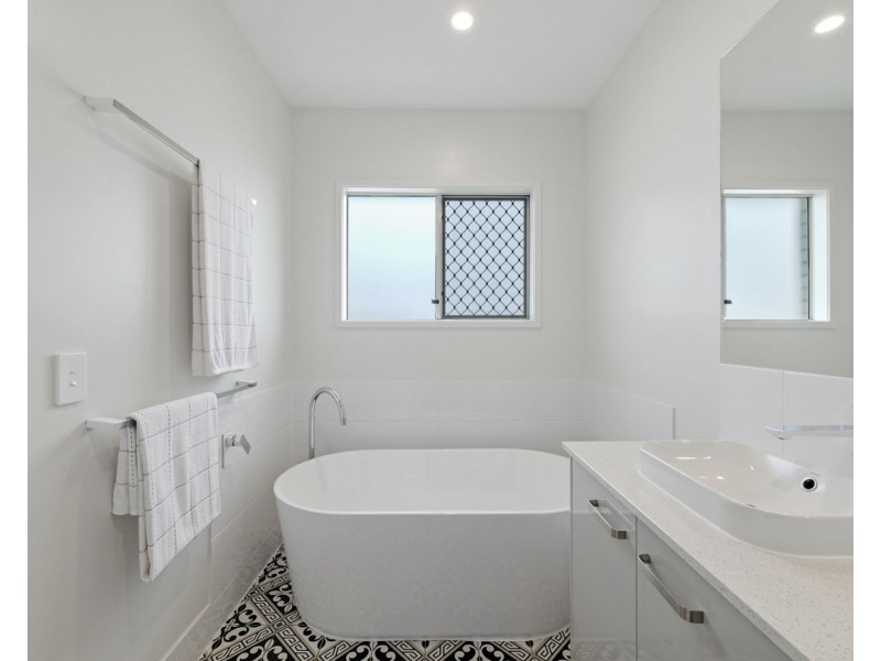 19 Caper Street, Palmview QLD 4553