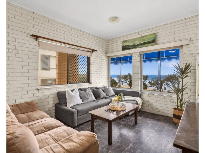 6/19 Boolarong Crescent, Alexandra Headland QLD 4572