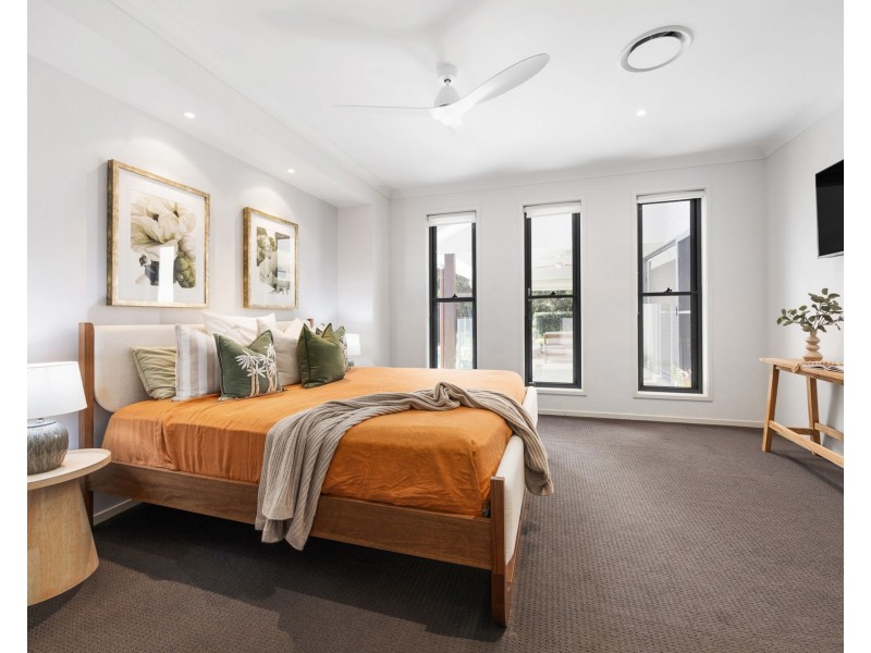 77 The Avenue, Peregian Springs QLD 4573