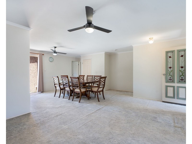 1 Howea Close, Currimundi QLD 4551