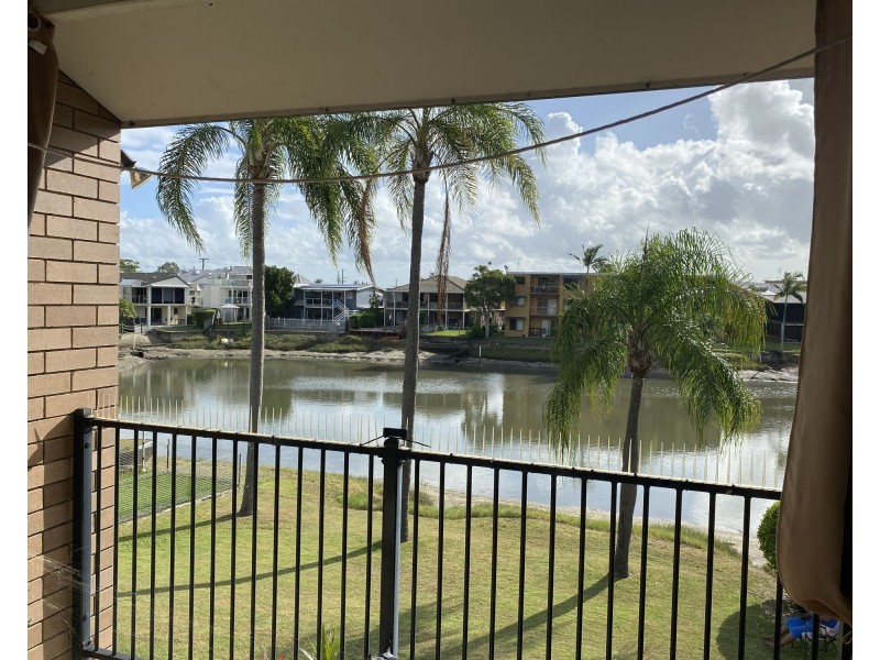 4/11 Goonawarra Drive, Mooloolaba QLD 4557