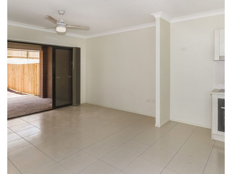 1/5 Esther Place, Nambour QLD 4560