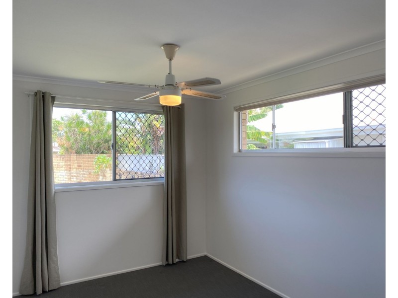 8 Currawan Street, Warana QLD 4575