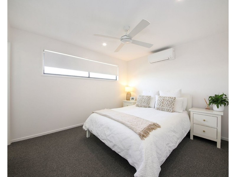 1/11 Ilaroo Crescent, Warana QLD 4575