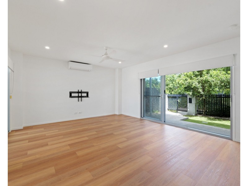 2/12 Dann Walk, Palmview QLD 4553