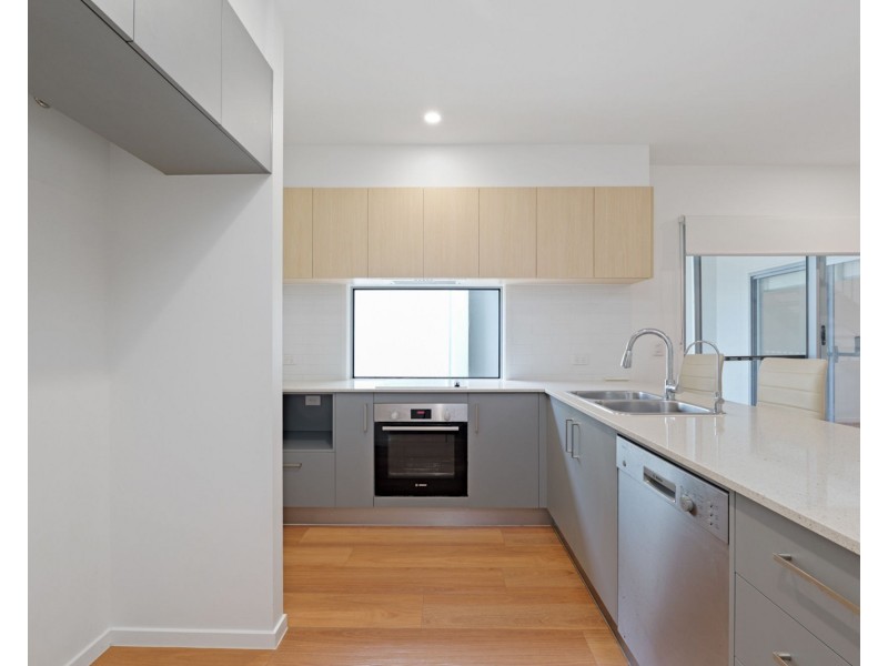 2/12 Dann Walk, Palmview QLD 4553