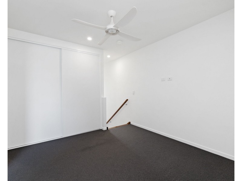 2/12 Dann Walk, Palmview QLD 4553