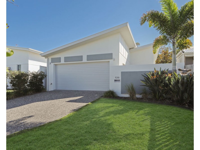 136 Grand Parade, Kawana Island QLD 4575
