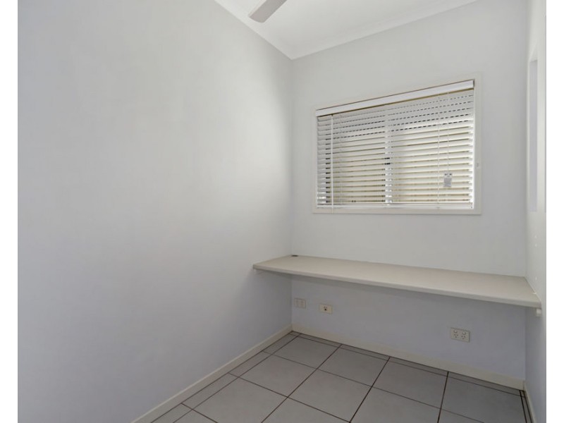 136 Grand Parade, Kawana Island QLD 4575