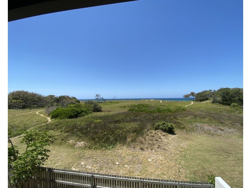 29 Oceanic Drive, Warana QLD 4575