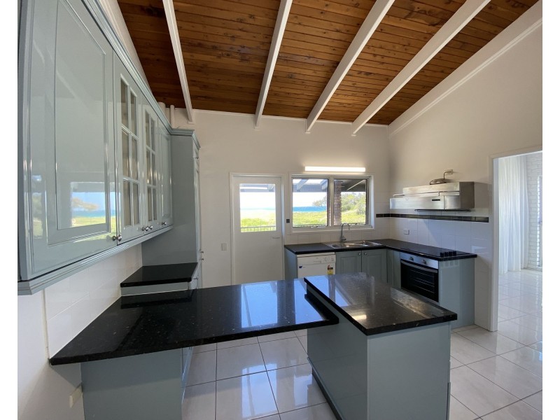 29 Oceanic Drive, Warana QLD 4575