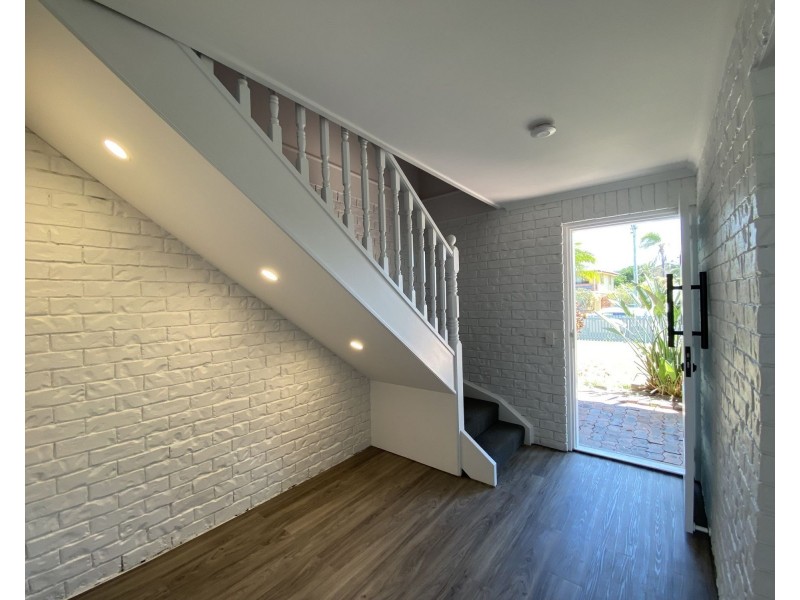 29 Oceanic Drive, Warana QLD 4575