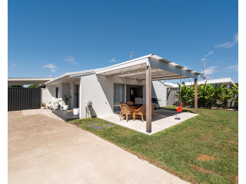 2/15 Coonang Crescent, Warana QLD 4575