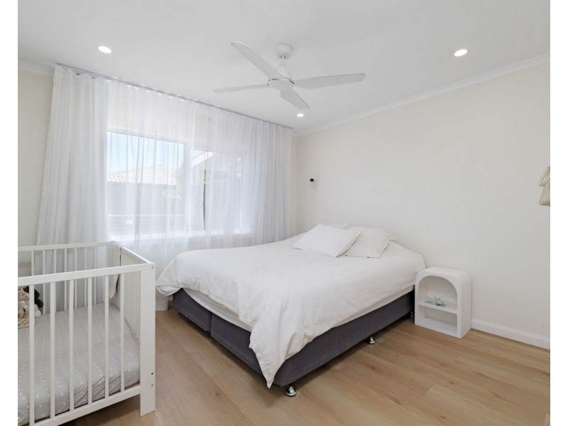 2/15 Coonang Crescent, Warana QLD 4575