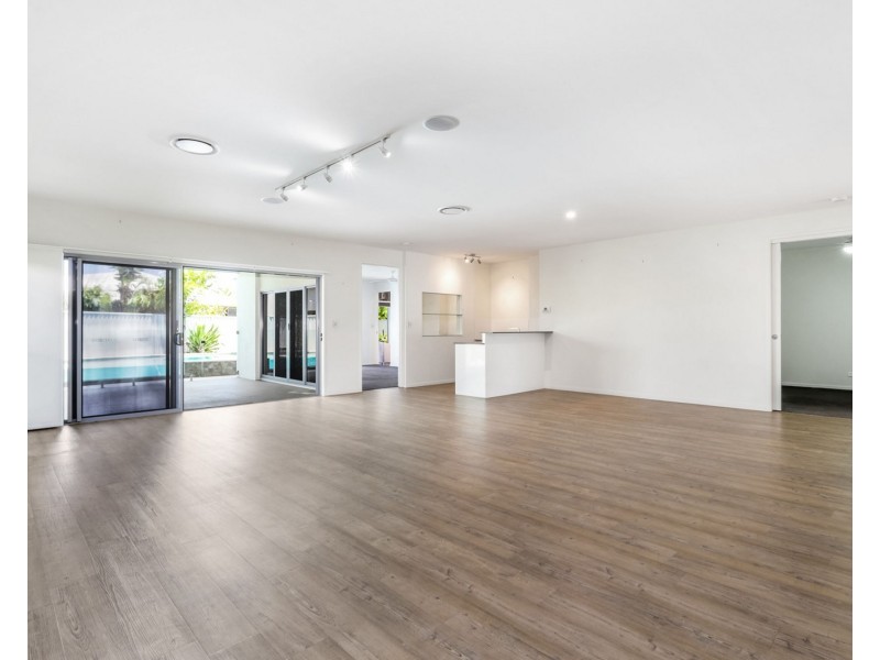 18 Hartley Crescent, Pelican Waters QLD 4551