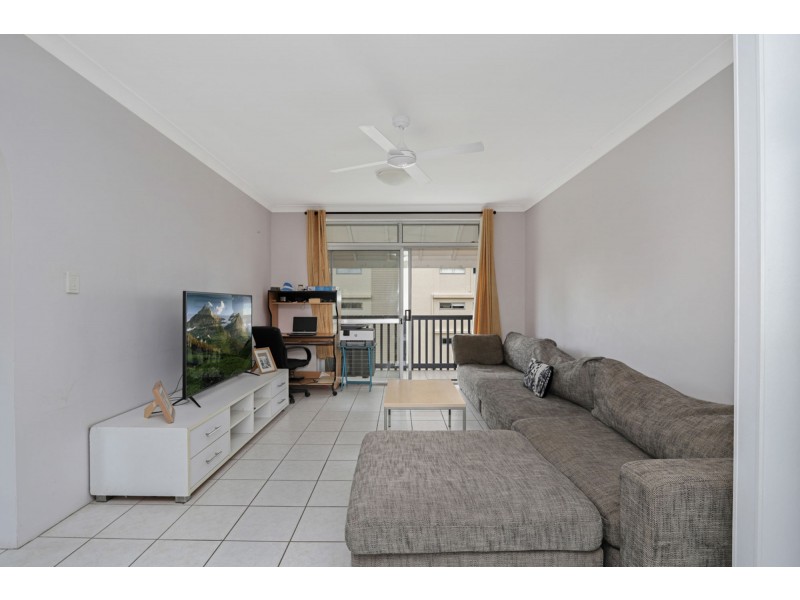 6/19 Saltair Street, Kings Beach QLD 4551