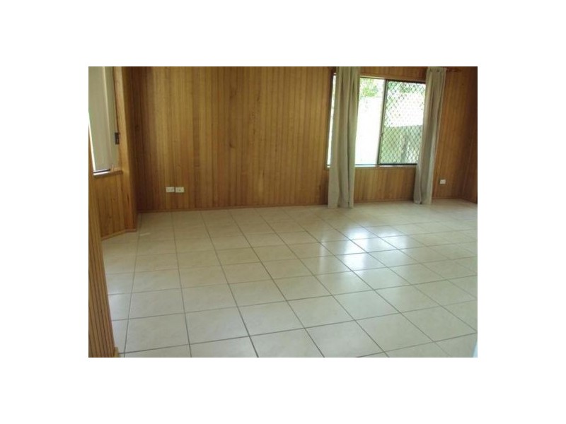 15 Beausang Street, Caloundra QLD 4551