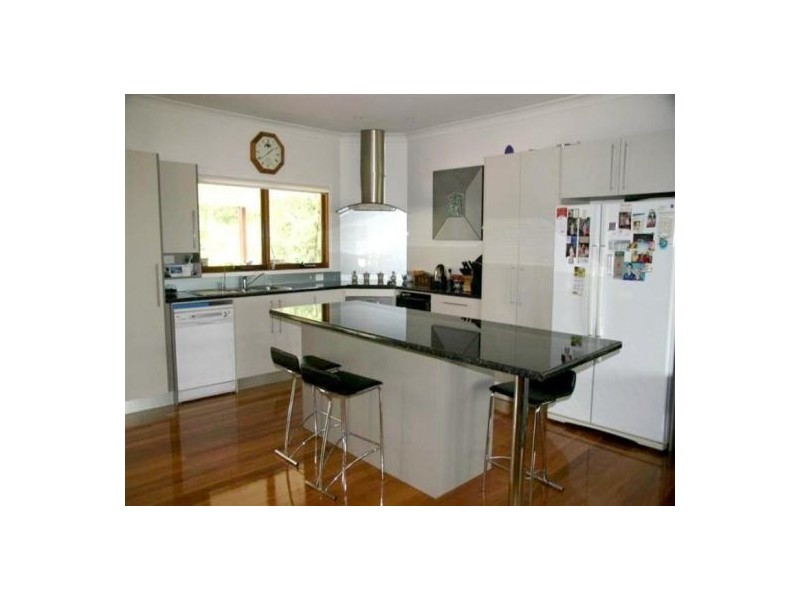 4 Discovery Drive, Little Mountain QLD 4551