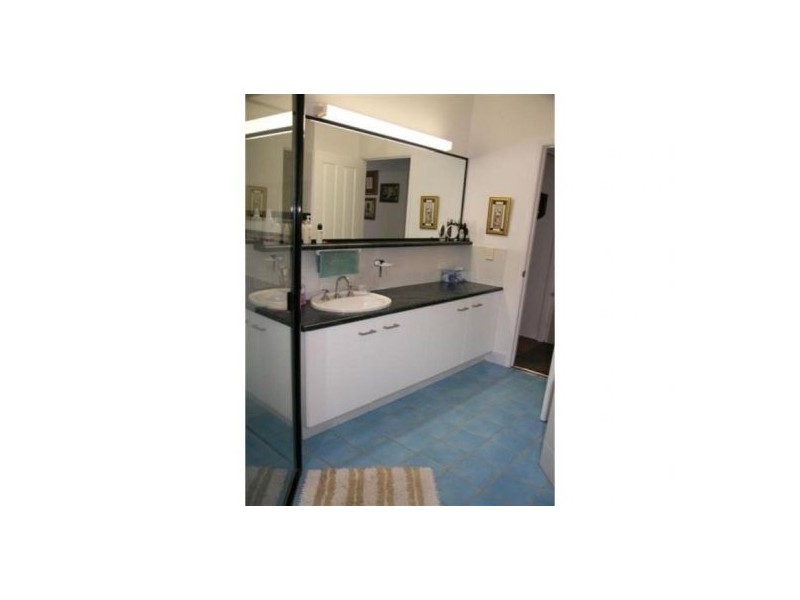 4 Discovery Drive, Little Mountain QLD 4551