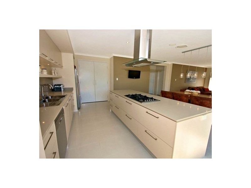 13 Barrine Crescent, Caloundra West QLD 4551