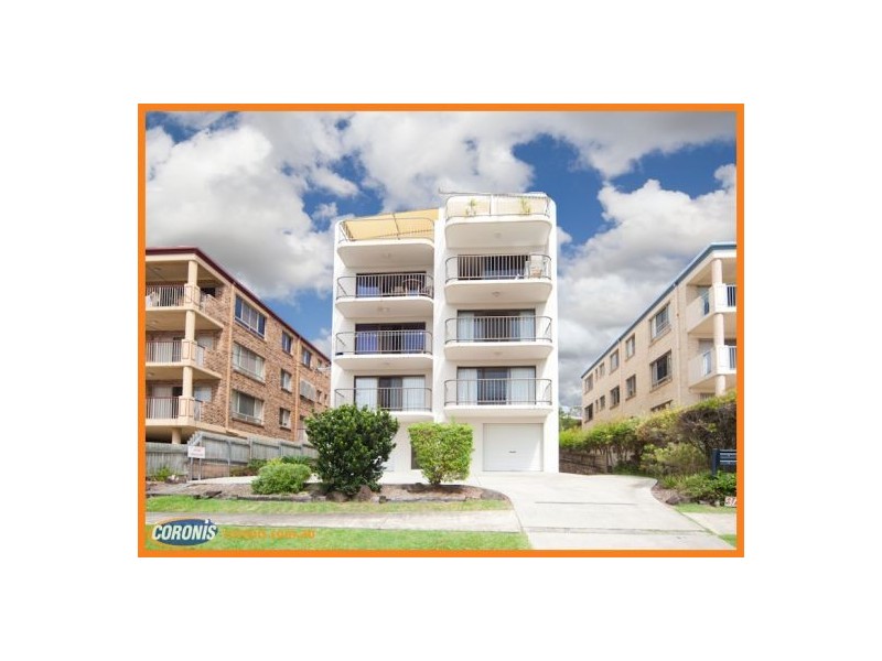 2/8 Mahia Terrace, Kings Beach QLD 4551