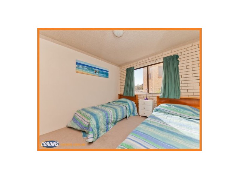 2/8 Mahia Terrace, Kings Beach QLD 4551