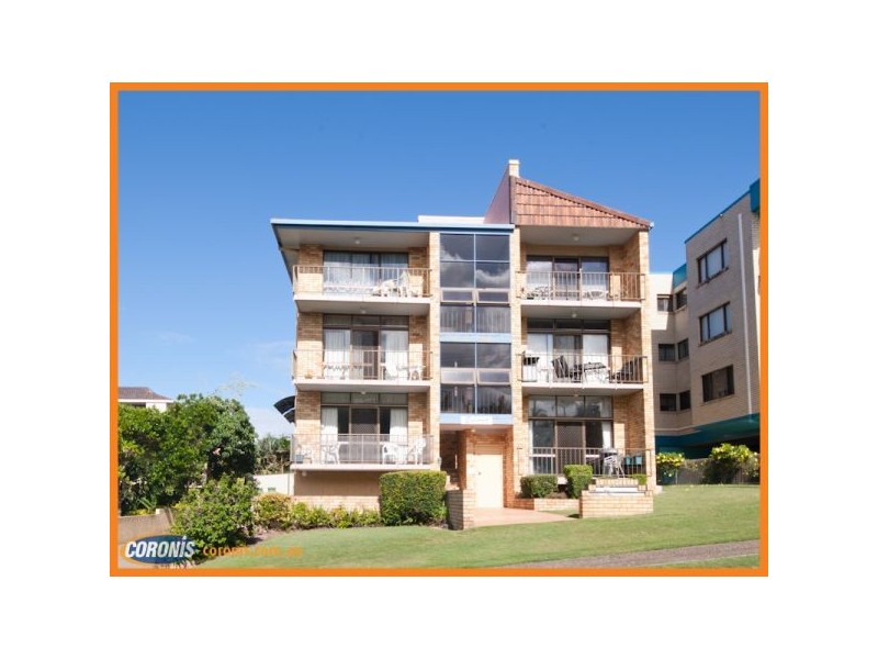 2/8 Dingle Avenue, Kings Beach QLD 4551