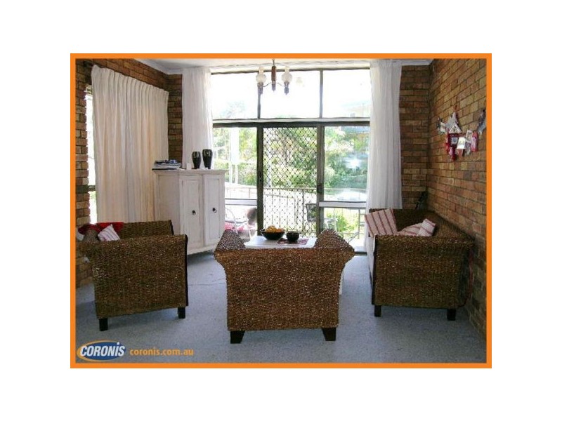 2/8 Dingle Avenue, Kings Beach QLD 4551