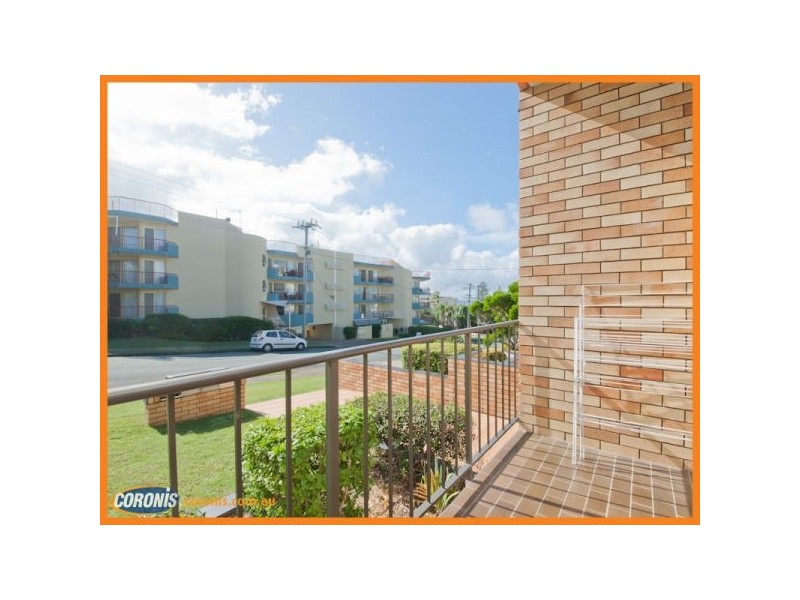 2/8 Dingle Avenue, Kings Beach QLD 4551